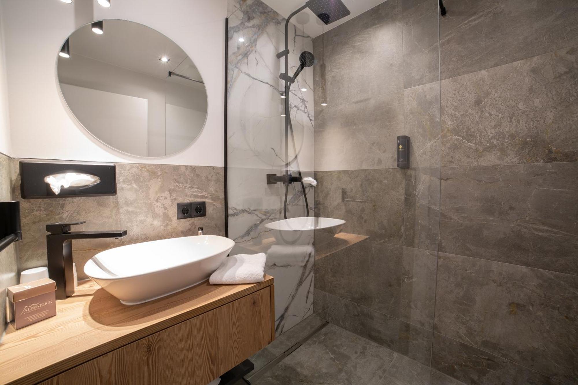 Alpenblick Hotel 3*